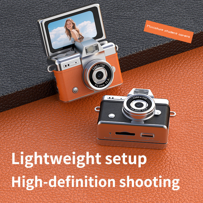 Retro Thumb-flip Screen Compact Camera – Didn’t Know I Needed That!